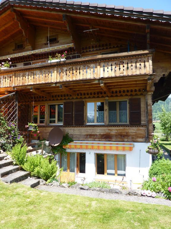Chalet Aebnetbode Gstaad Habitación foto
